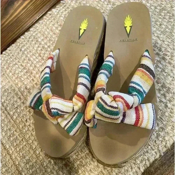 Volatile Sunridge women’s sandals, size 8, GUC - Picture 3 of 7